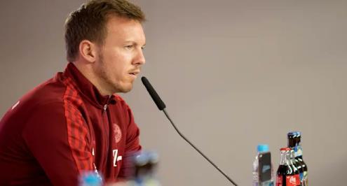 ناجلسمان: جوريتسكا يغيب عن مباراة آينتراخت وكومان يشارك بدلا من جنابري